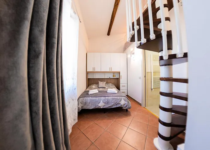 Apartment Flat 1000 Mt From Center And Parking Nearby - Dimora Leopolda